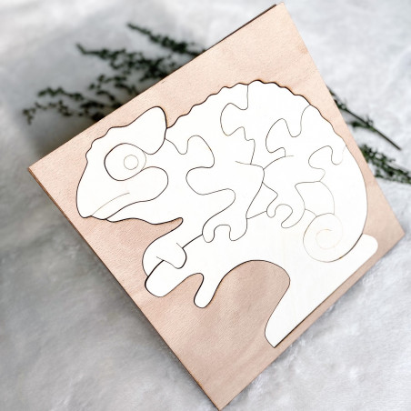 Dvojfarebná drevená montessori vkladačka pre deti 3D puzzle - CHAMELEÓN  TOPOĽ | SENTOP  H014-A
