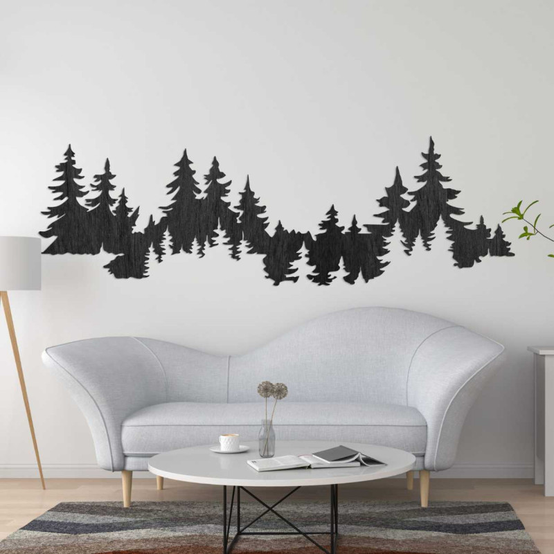 Moderný priestor s prírodnou drevenou dekoráciou v tvare stromov.