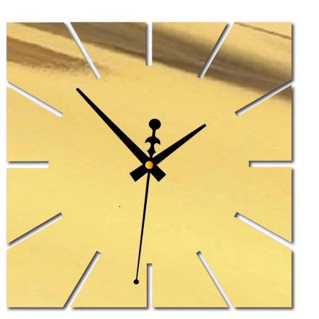 Elegantné hodiny z plexiskla so štíhlymi bielymi ručičkami Elegantné hodiny z plexiskla so štíhlymi bielymi ručičkami