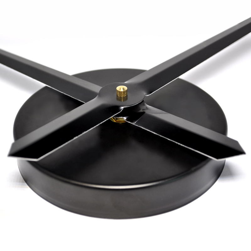 Moderné nástenné hodiny - DESIRE