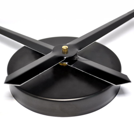 Moderné nástenné hodiny - DESIRE