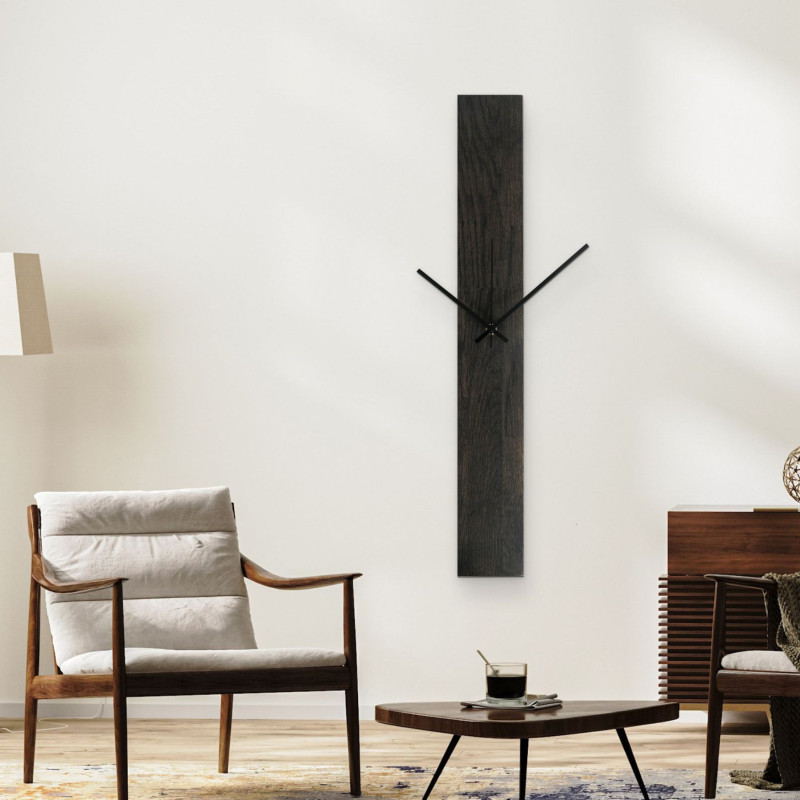 Štýlové nástenné hodiny v čiernej farbe