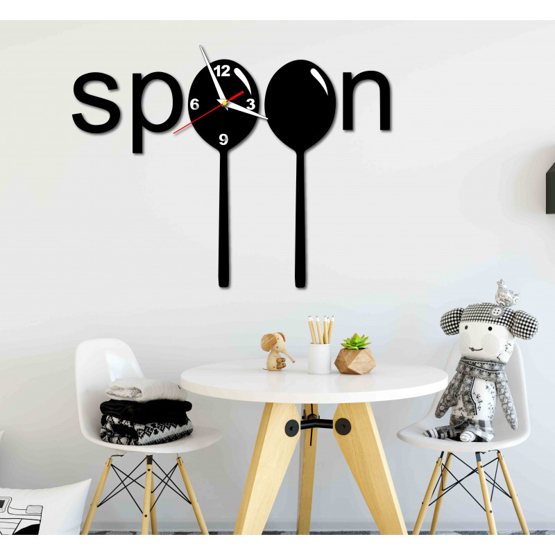 Moderné hodiny na stenu vyrobené z plastu. Vlastná výroba, X-momo