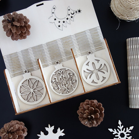 Sada drevených dekorácií na Vianoce, 1 sada-18 kusov