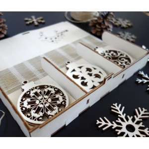 Vianočné ozdoby vyrobené z dreva, sada obsahuje 18 kusov 2