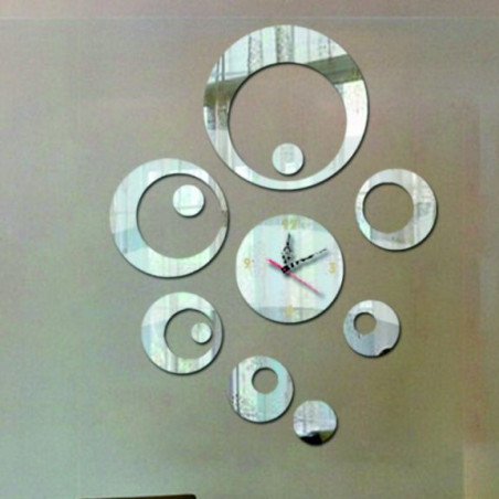 Nástenné hodiny do obývačky SWITCH